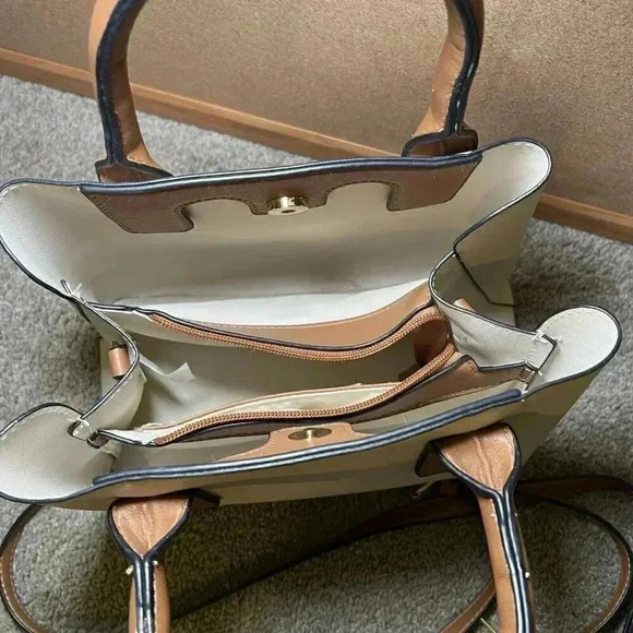 Olivia Miller White Handbag Crossbody Purse Faux Leather - Picture 2 of 6